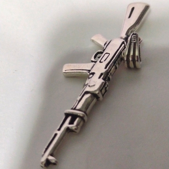 .925 Solid Sterling Silver Machine Gun Large Charm Necklace NWT - Picture 7 of 8
